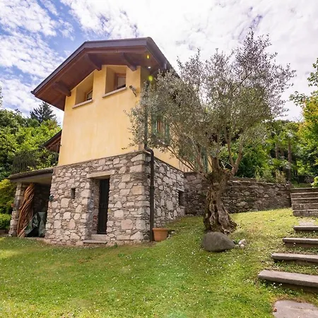Ferienhaus La Dependance Immersa Nel Parco Della Isabella *