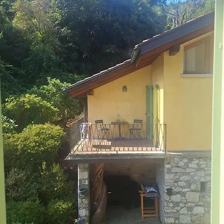 Ferienhaus La Dependance Immersa Nel Parco Della Isabella