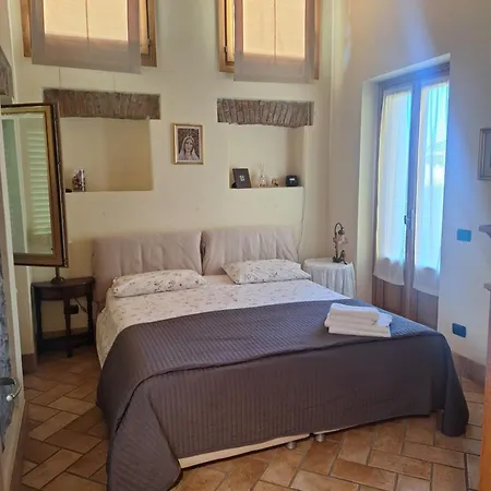 The Dependance Of The Isabella By The Little River With Private Dedicated Parking *